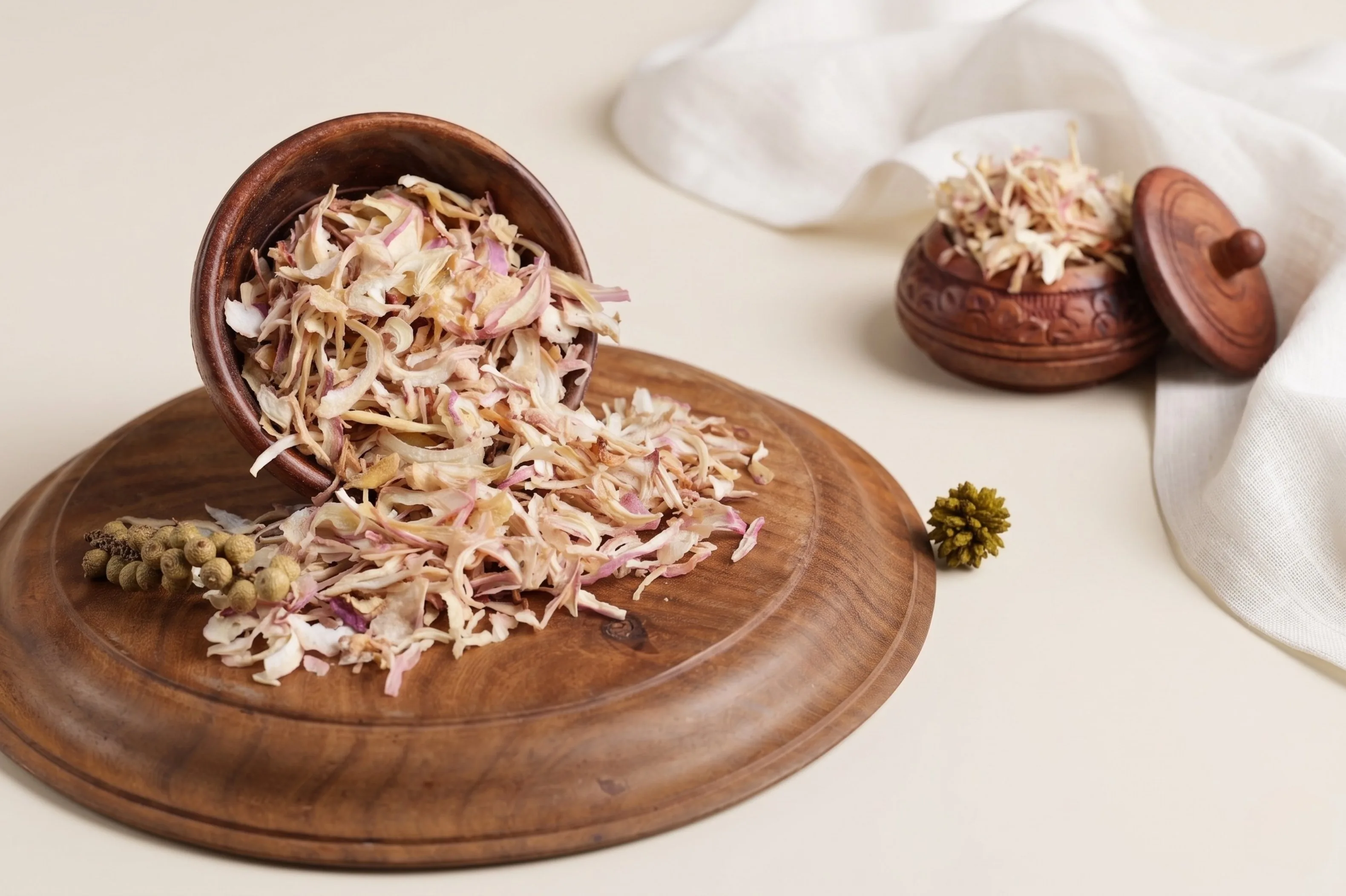 Pink Onion Flakes